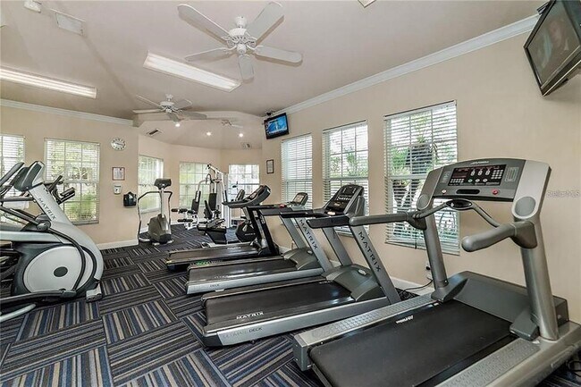 Building Photo - 2300 Butterfly Palm Way