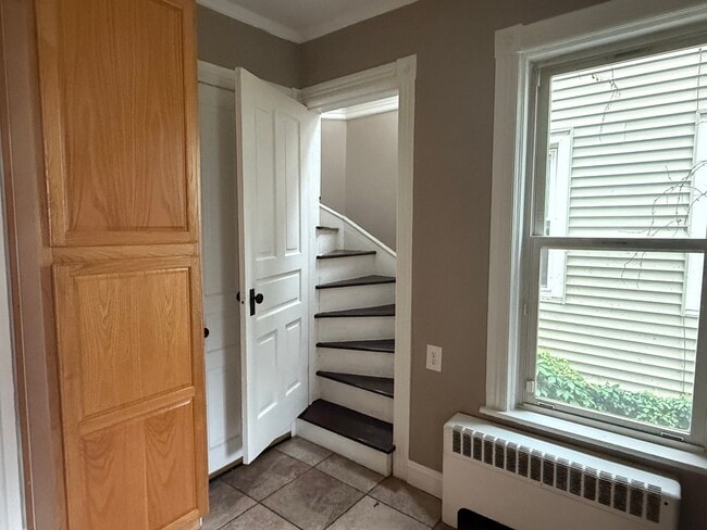 Building Photo - Charming 4-Bedroom Single-Family Home | Se...