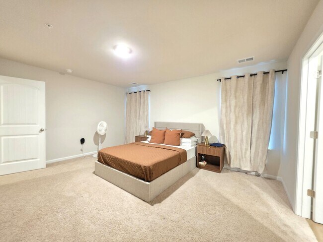 Building Photo - 1120 Wintermead Lp