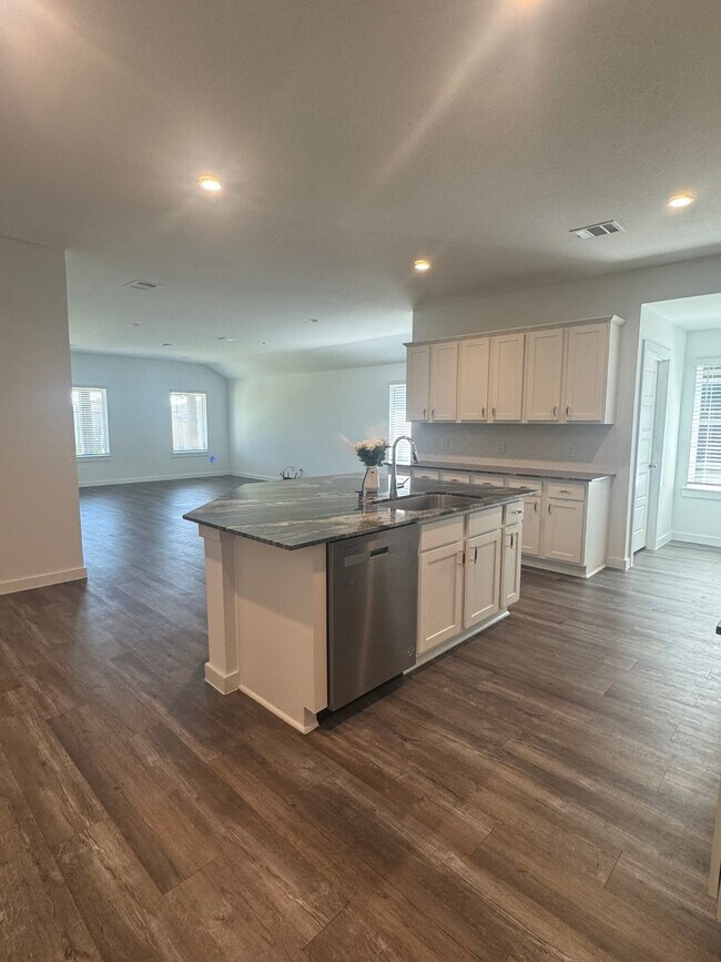 Building Photo - 8763 Cedar Elm Pass