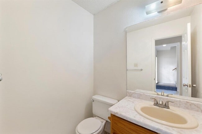 Building Photo - 11918 Snow Finch Rd