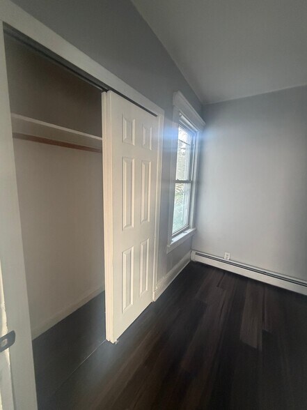 Building Photo - 255 Lafayette St