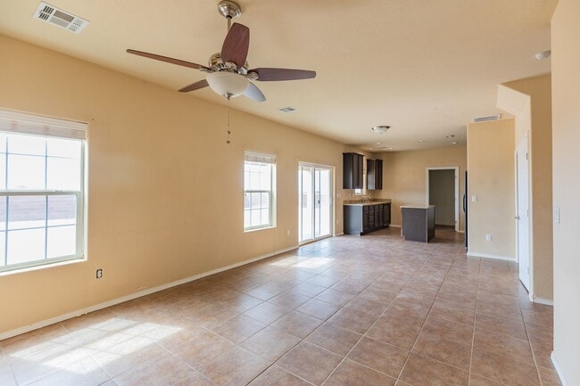 Building Photo - Beautiful Two Story House