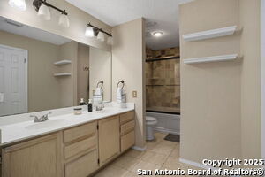 Building Photo - 7205 Breeze Hollow