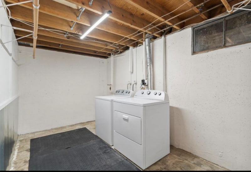 Building Photo - 3709 Evergreen Ln