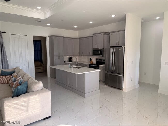 Building Photo - 941 Columbus Blvd