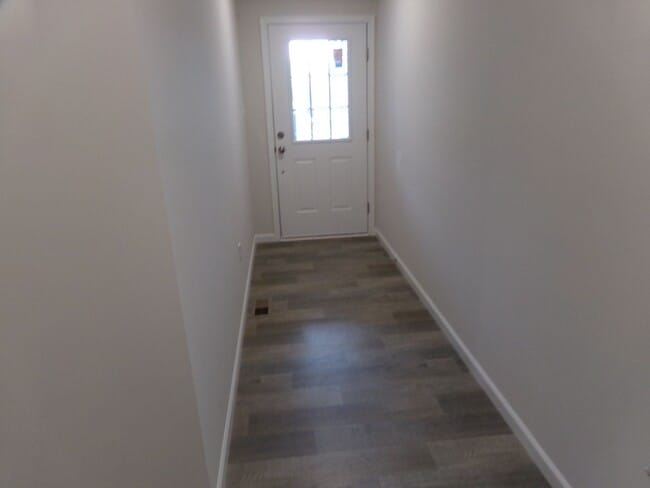 Building Photo - 3 bedroom, 2.5 Bathroom Townhouse in Gray's Pointe Neighborhood