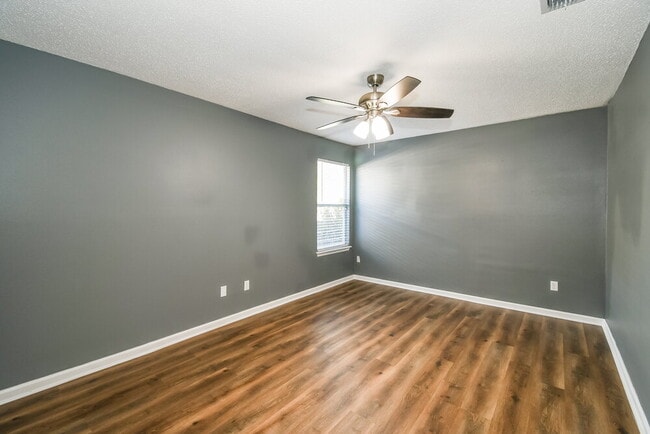 Building Photo - 1531 Slash Pine Ct