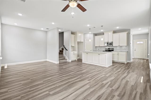 Building Photo - 2308 Bloomfield Dr