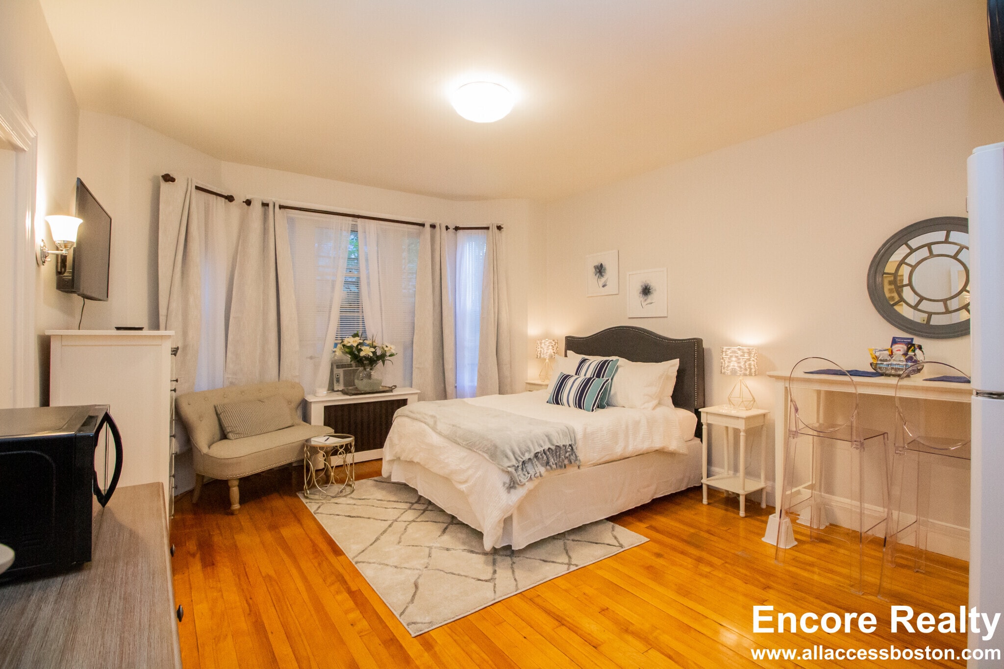 Building Photo - 1253 Beacon St