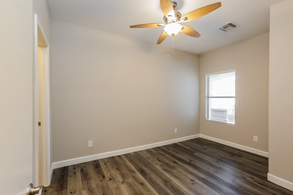 Building Photo - 2611 W Bloch Rd