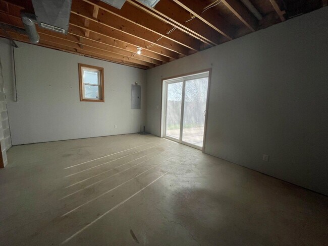 Building Photo - Bellevue Home for Rent