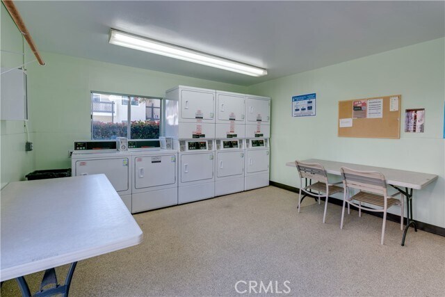 Building Photo - 12200 Montecito Rd