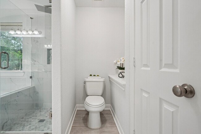 Building Photo - 90 Panterra Way