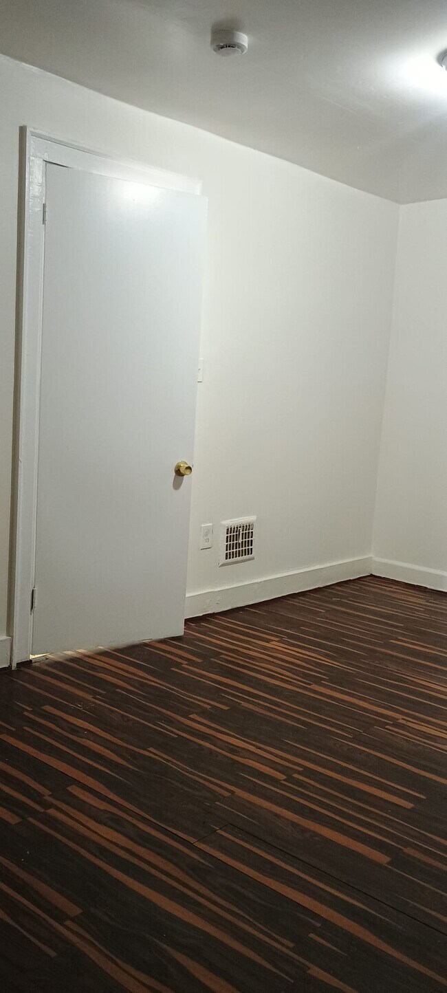 Building Photo - 20290 Annott Ave