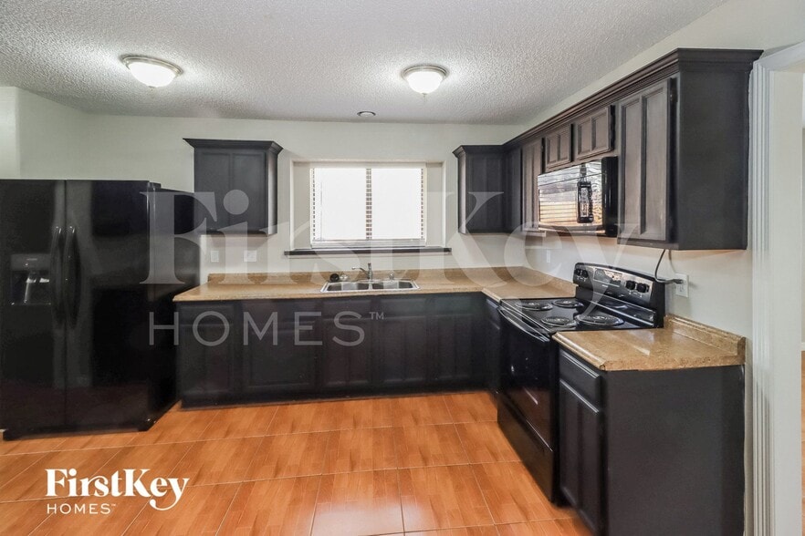 Building Photo - 4317 Coventry Dr