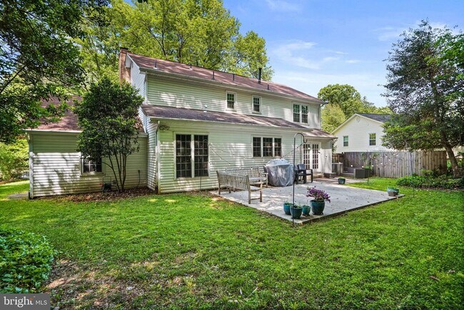Building Photo - 6117 Larstan Dr