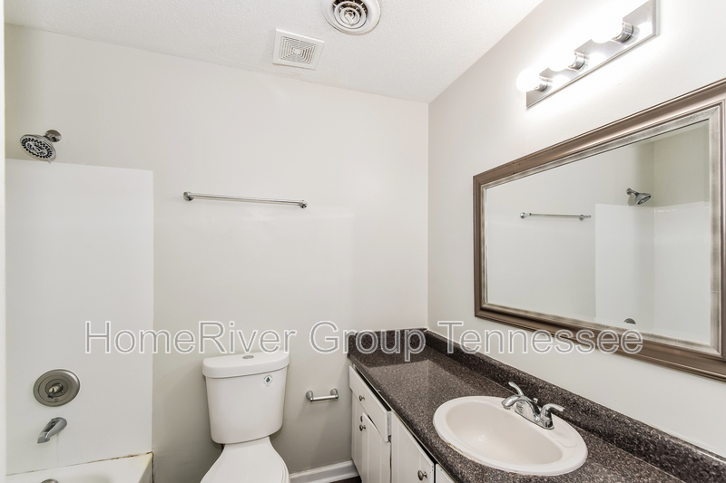 Building Photo - 3325 Ridge Top Cove