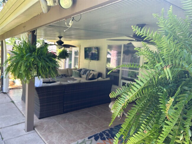 Building Photo - 22710 Coriander Dr