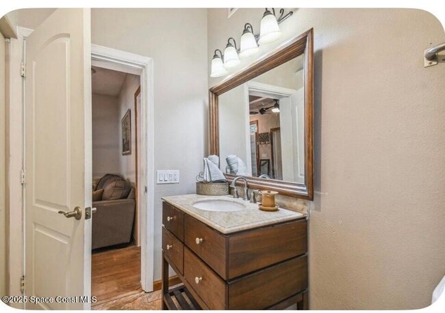 Building Photo - 1467 Guava Ave