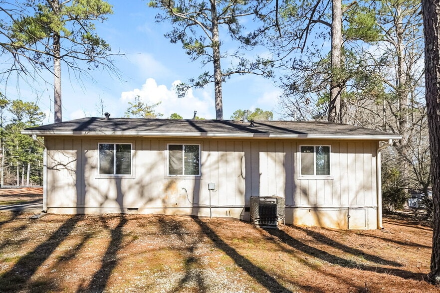 Building Photo - 4701 Lost Colony Ct