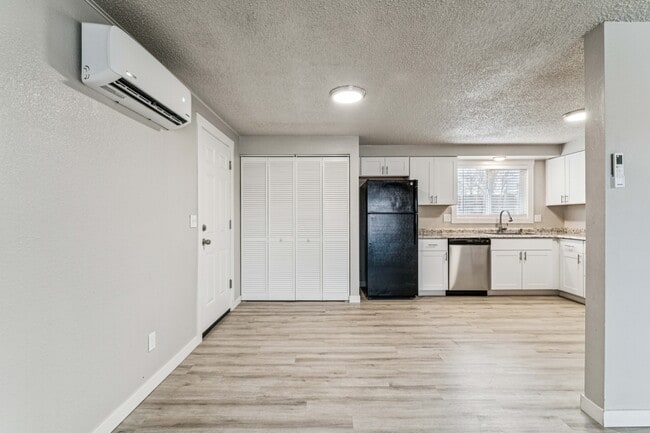 Building Photo - 2107 Airport Ave