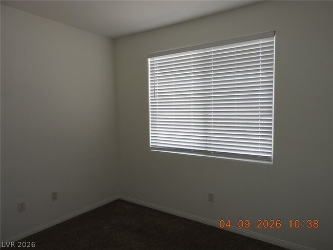 Building Photo - 390 Fringe Ruff Dr