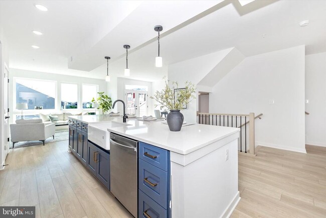 Building Photo - 1631 Blacksmith Wy