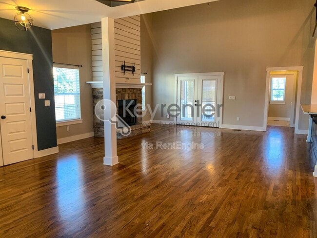 Building Photo - 6160 Tuscany Pl