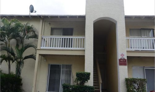 Primary Photo - 1500 N Congress Ave