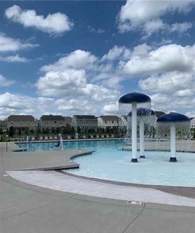 Building Photo - Almost Brand New Home 4 Bedroom with 2.5 b...