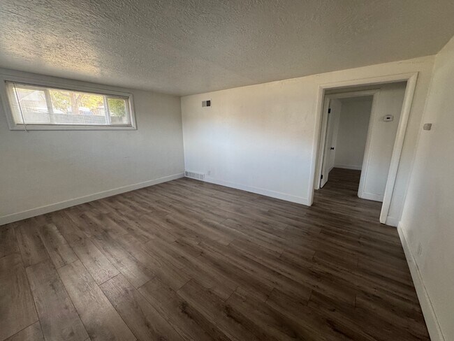 Building Photo - 2303 Taylor Ave