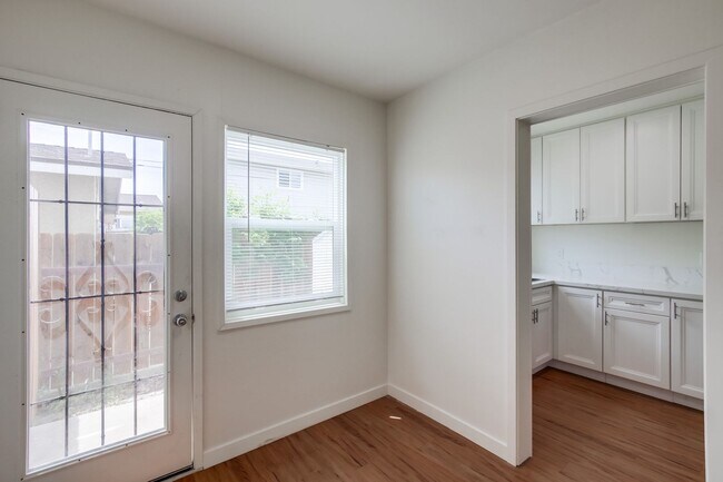 Building Photo - Updated 2-Bed Condo in Prime North Park