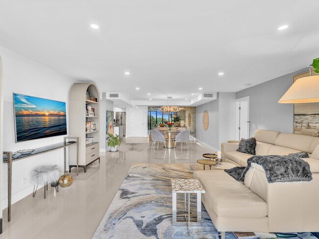 Building Photo - 3440 S Ocean Blvd