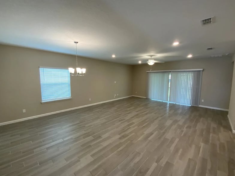 Building Photo - 2523 Laylas Wy