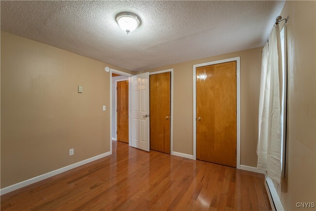 Building Photo - 102 N Helmer Ave