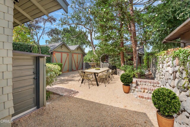 Building Photo - 845 S Los Robles Ave