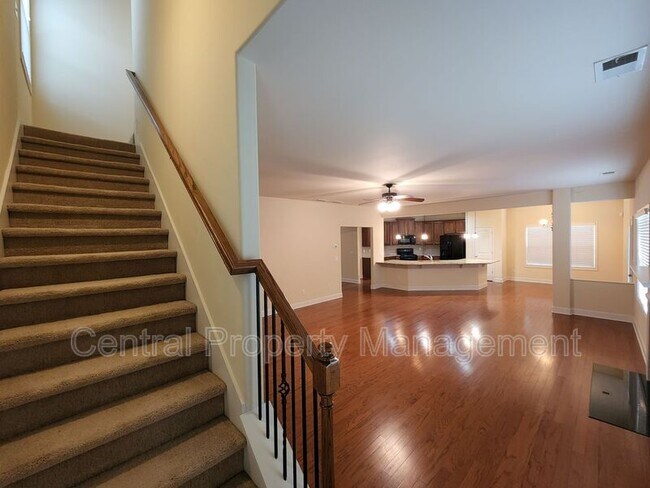 Building Photo - 265 Meadow Blossom Way