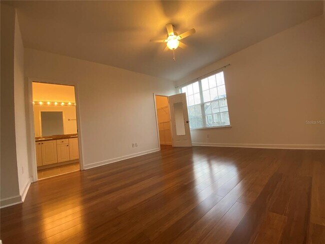 Building Photo - 2549 Twain Dr