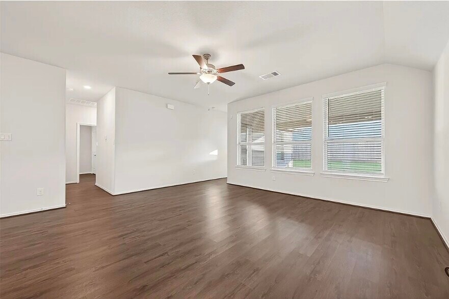 Building Photo - 25911 Rustical Rd