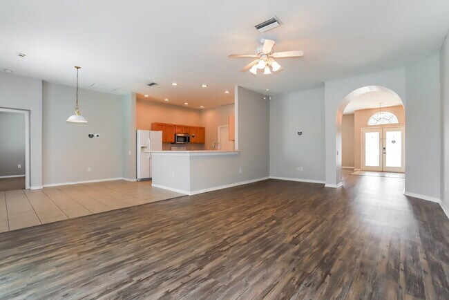 Building Photo - 22135 Red Jacket Ln