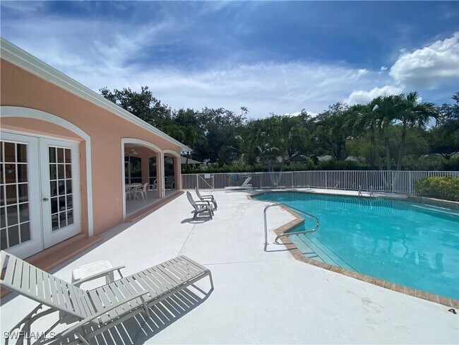 Building Photo - 14805 Crooked Pond Ct