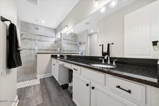 Building Photo - 1155 Shiloh Dr