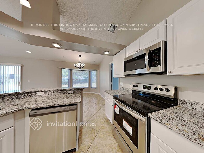 Building Photo - 5953 NW Brenda Cir