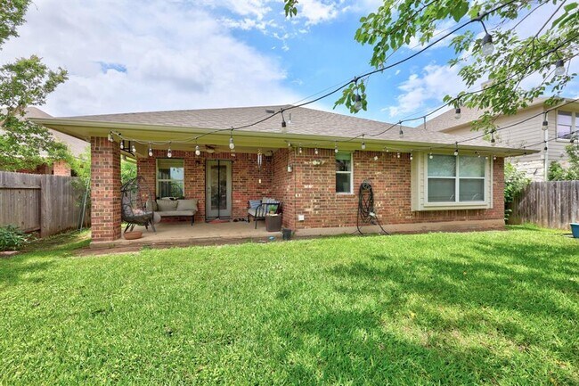 Building Photo - 15609 Royal Dublin Dr