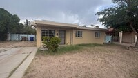 Building Photo - 3 Bedroom home with 1 Bathroom and Large Back yard