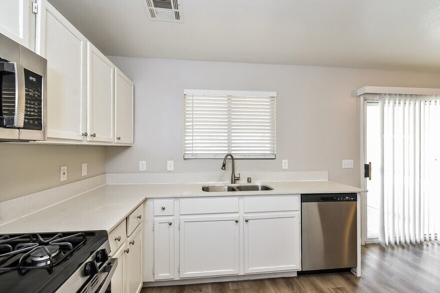 Building Photo - 5330 Krista Alethea St