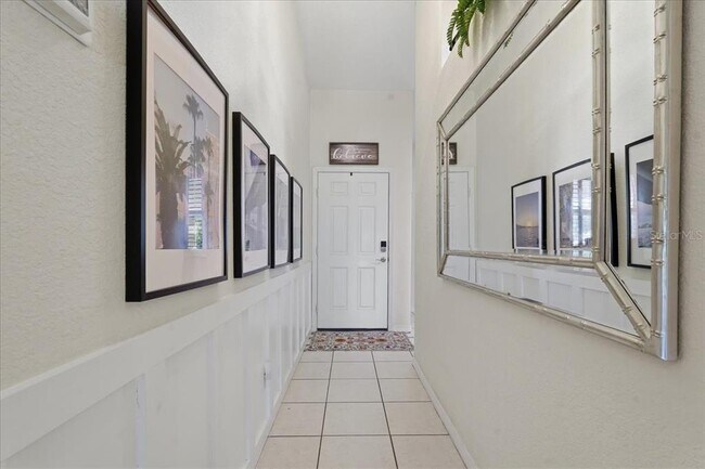 Building Photo - 819 Fairwaycove Ln