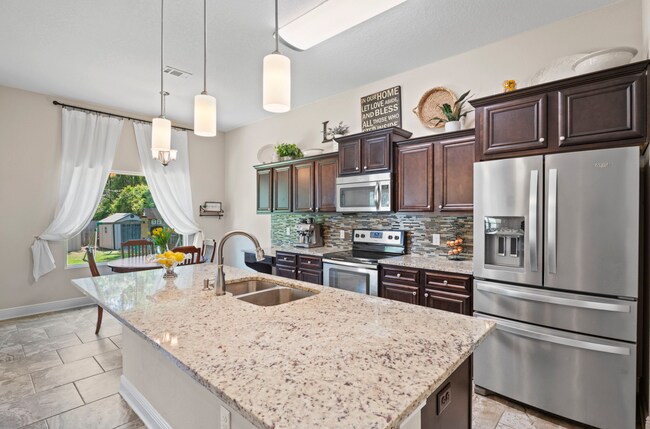 Building Photo - 2234 Avenida De Sol