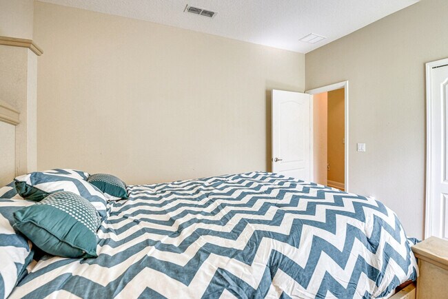 Building Photo - 1 Slate Blue Pl